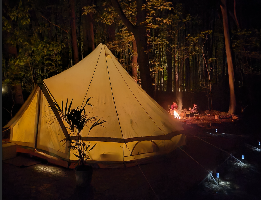 tent en kampvuur